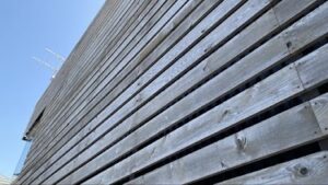 木製外壁の全体写真。デザイン性の高い住宅です