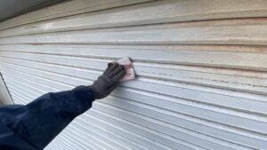 サンドペーパーでのケレン作業